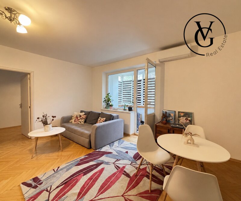 Piata Romana, apartament 2 camere.